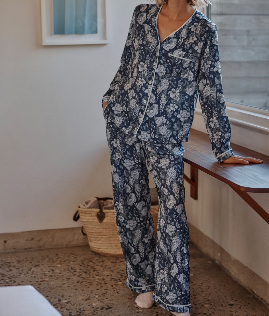 The Silky Luxe Pajama Set - Wisteria Floral Navy