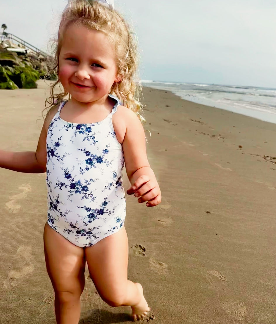 The Girls' Ruffle One Piece - Amelie Floral