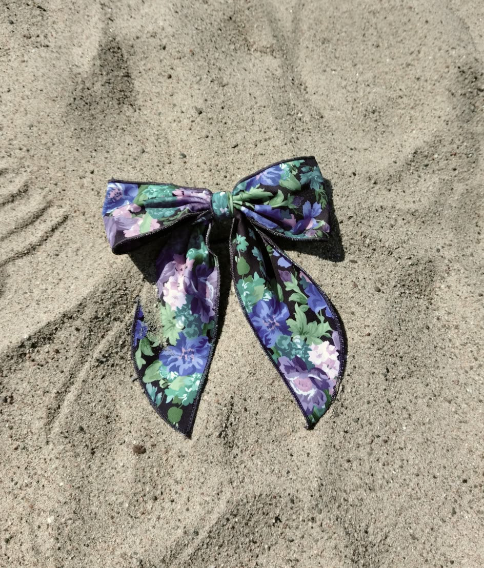 The Bow - Bouquet Carnival