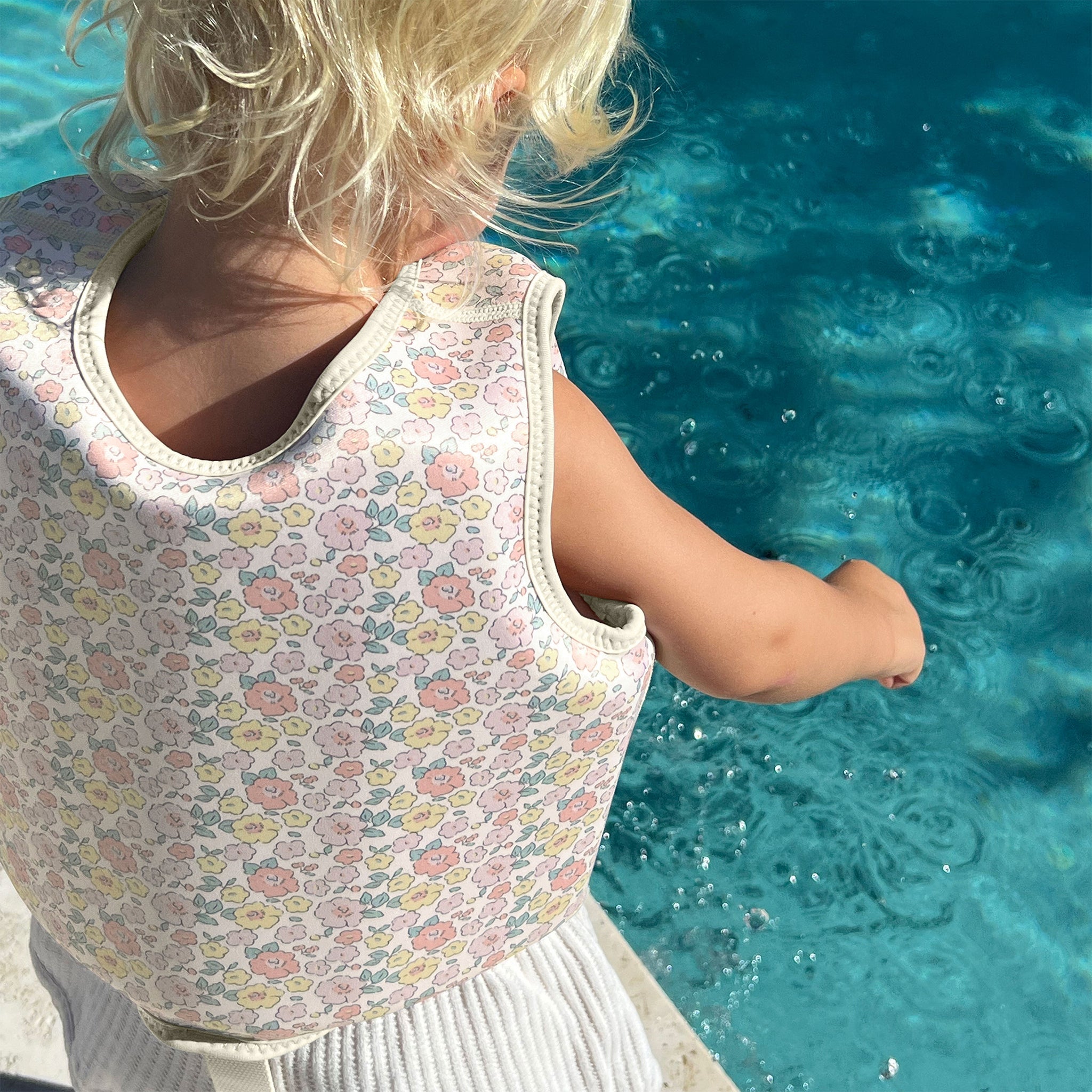 Swim Vest 1-2 - Into the Garden Ditsy Floral
