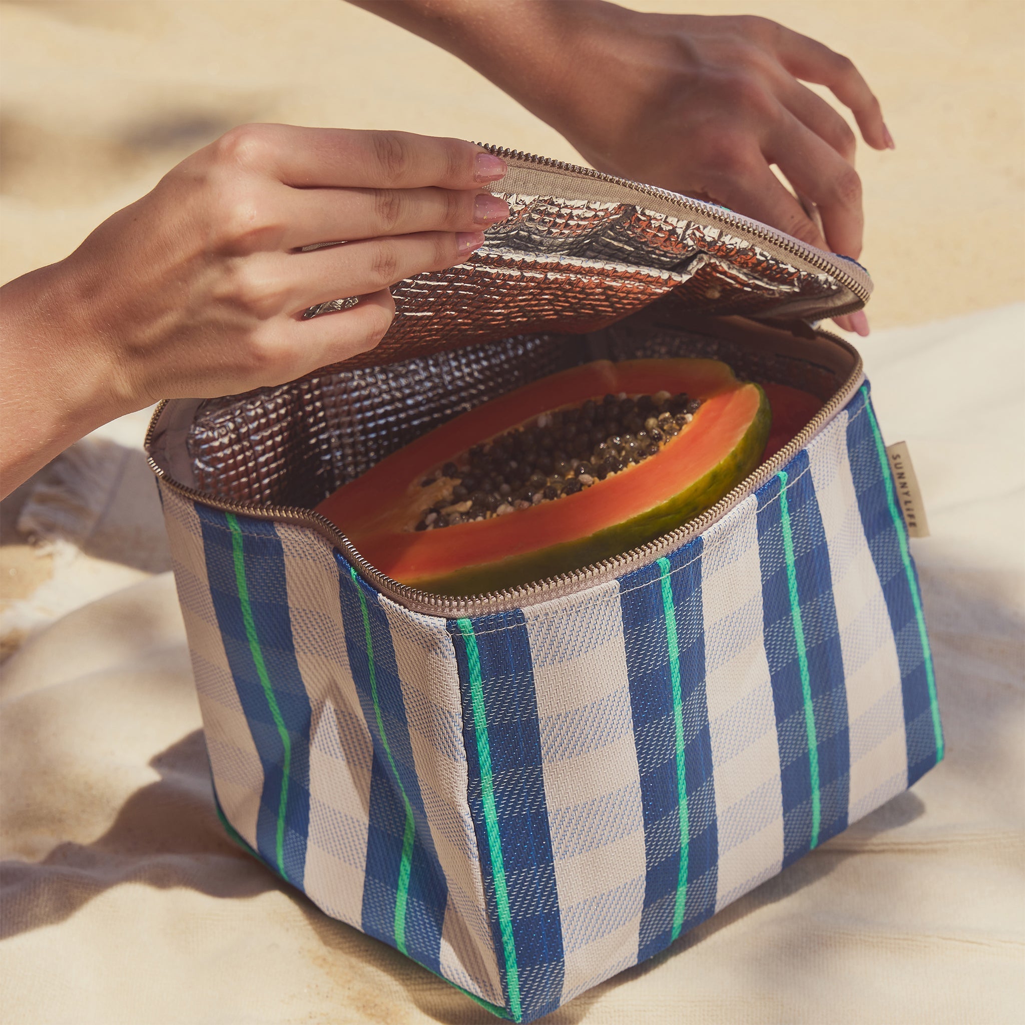 Cooler Lunch Bag - La Mer Blue Neon